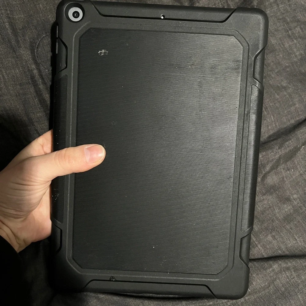 Read description!!! ((PARTS ONLY)) iPad 7th gen